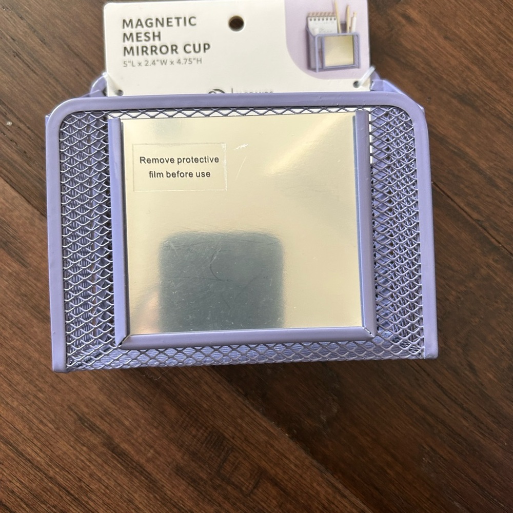 Magnetic Mesh Mirror Cup in Purple for locker or desk side
